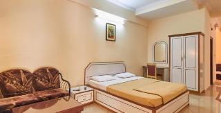 Woodside Hotel Mangalore Exterior foto